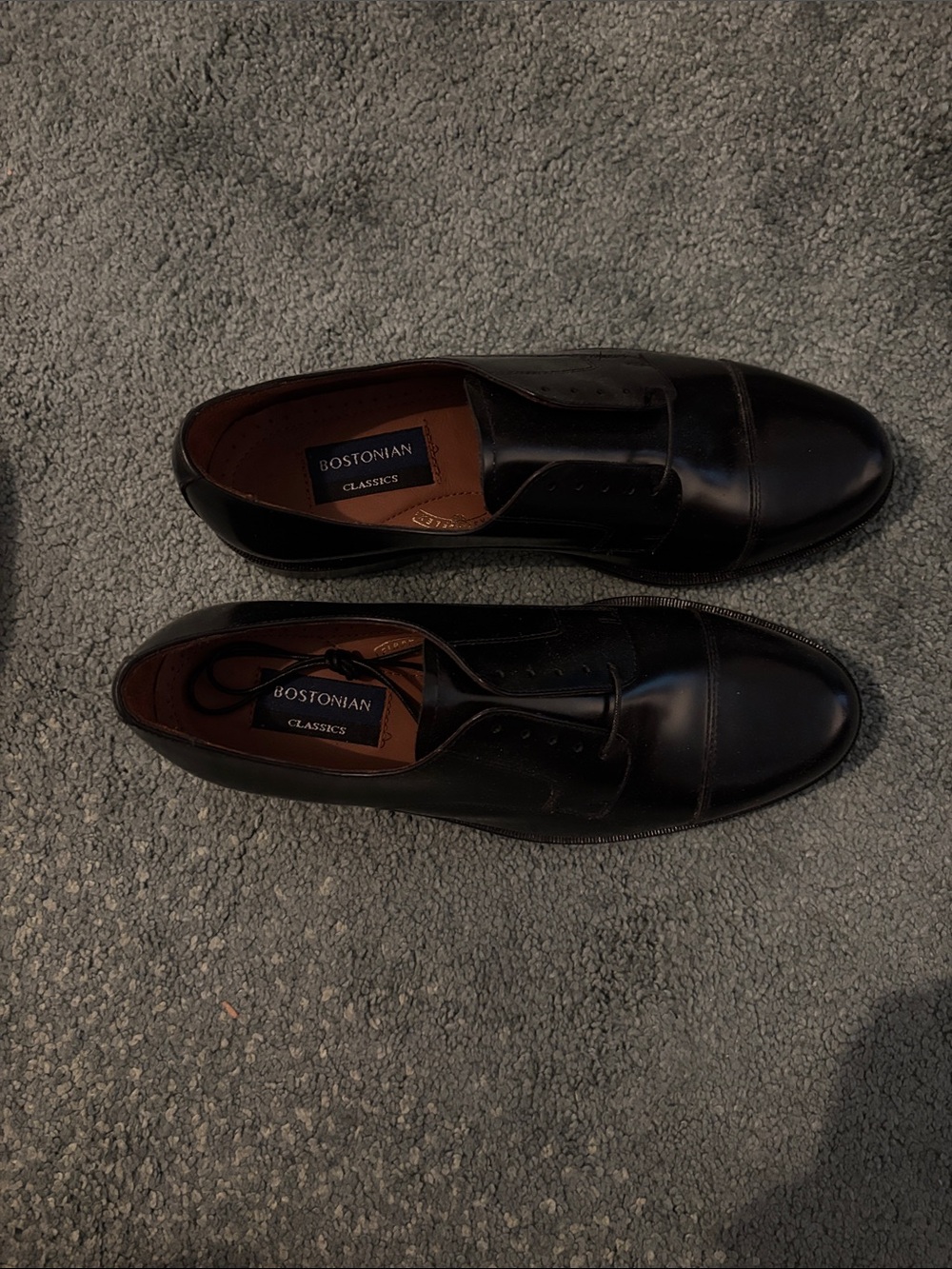 Bostonian Black Cap-Toe Leather Derby Shoes